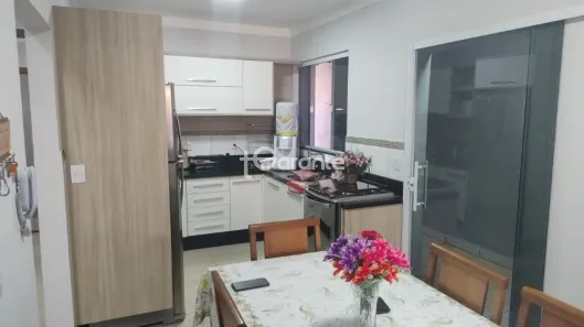 Casa com 3 Quartos à venda, 255m² no Jardim Guarujá, Marília