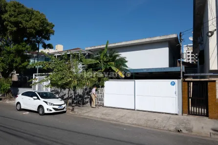 Casa com 3 Quartos à venda, 326m² no Macuco, Santos