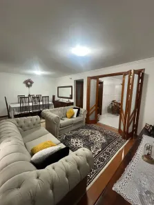 Sobrado com 4 Quartos à venda, 186m² no Tarumã, Curitiba