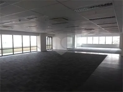 Sala Comercial para alugar, 377m² no Vila Olímpia, São Paulo