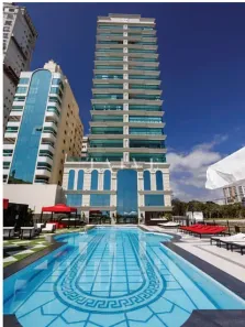 Apartamento com 4 Quartos à venda, 180m² no Meia Praia, Itapema