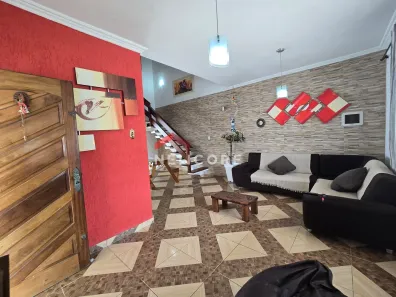 Sobrado com 4 Quartos à venda, 200m² no Jardim Márcia, Peruíbe