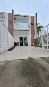 Sobrado com 3 Quartos à venda, 103m² no Itacolomi, Balneário Piçarras