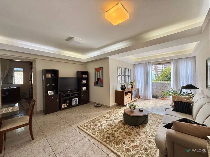 Apartamento com 4 quartos — Santa Efigênia, Belo Horizonte