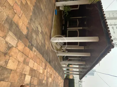 Casa com 3 Quartos para alugar, 235m² no Duque de Caxias, Cuiabá