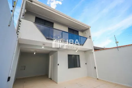 Sobrado com 3 Quartos à venda, 180m² no Xaxim, Curitiba