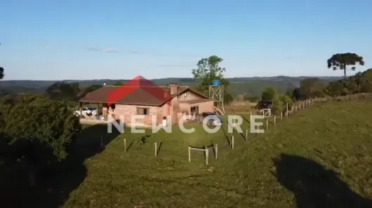 Fazenda/Sítio com 3 Quartos à venda, 400m² no Criúva, Caxias do Sul