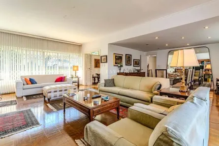 Casa com 4 Quartos à venda, 310m² no Cerqueira César, São Paulo