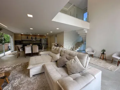 Casa de Condomínio com 3 Quartos à venda, 206m² no Bom Retiro, Teresópolis