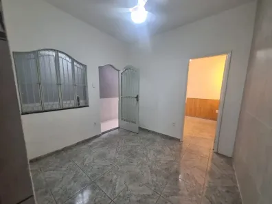 Casa com 1 Quarto para alugar, 60m² no Maria da Luz, Nova Iguaçu