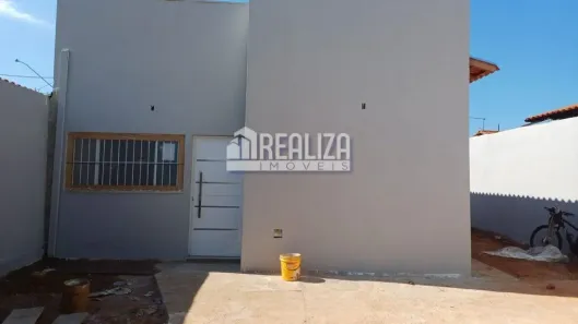 Casa com 2 Quartos à venda, 55m² no Jardim Marajó, Uberaba