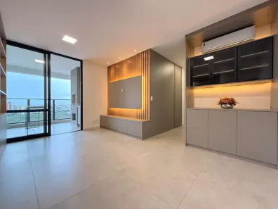 Apartamento com 3 Quartos para alugar, 93m² no Vila Bosque, Maringá