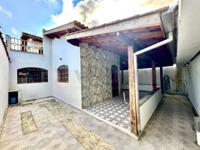 Sobrado com 4 Quartos à venda, 216m² no Balneário Forest, Caraguatatuba