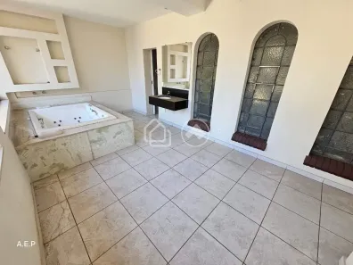 Casa com 6 Quartos para alugar, 400m² no Santo Agostinho, Belo Horizonte