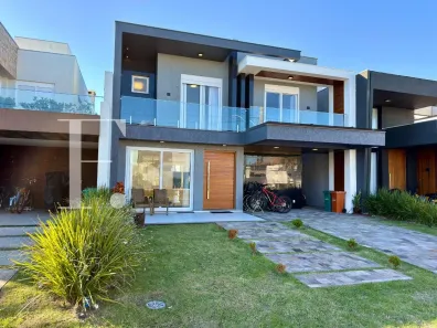 Sobrado com 4 Quartos à venda, 220m² no XANGRI-LÁ, Xangri-Lá