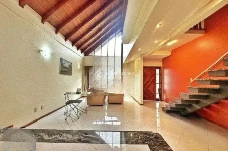 Casa com 3 Quartos à venda, 256m² no Nonoai, Porto Alegre