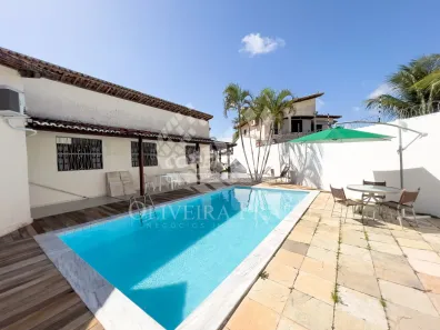 Casa com 4 Quartos à venda, 500m² no Candelária, Natal