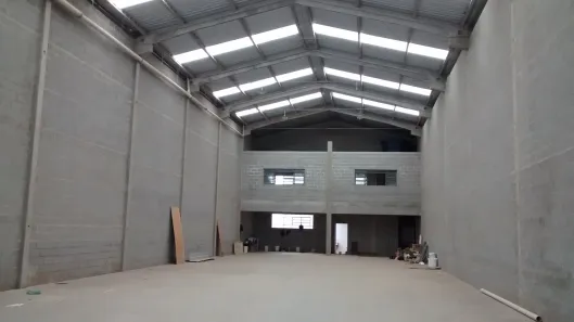 Galpão/Depósito/Armazém para alugar, 750m² no Cajuru do Sul, Sorocaba