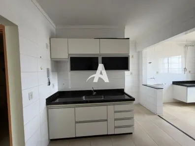 Apartamento com 3 Quartos para alugar, 98m² no Santa Mônica, Uberlândia