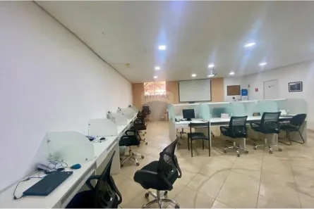 Imóvel Comercial com 3 Quartos à venda, 300m² no Vila Sofia, São Paulo