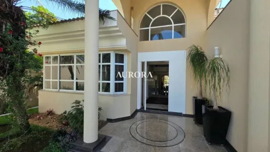 Sobrado com 5 Quartos à venda, 750m² no Tucano, Londrina