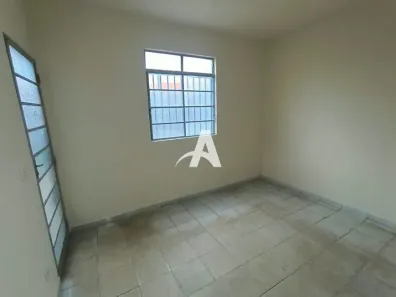 Casa com 3 Quartos para alugar, 90m² no Umuarama, Uberlândia