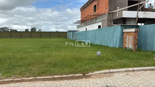 Lote/Terreno à venda, 333m² no Laranjal, Pelotas