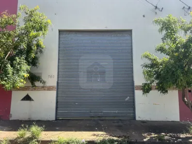 Galpão/Depósito/Armazém para alugar, 120m² no Presidente Roosevelt, Uberlândia