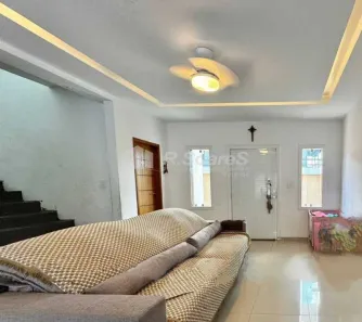 Casa com 4 Quartos à venda, 261m² no Jardim Sulacap, Rio de Janeiro