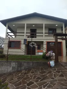 Casa com 3 Quartos à venda, 360m² no Diamantino, Caxias do Sul