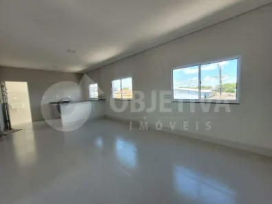 Apartamento com 2 Quartos para alugar, 80m² no Santa Rosa, Uberlândia