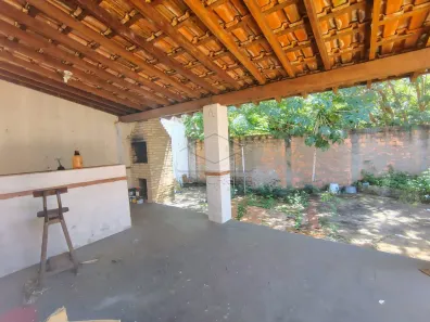 Casa com 3 Quartos para alugar, 45m² no Vila Mamedina, Lençóis Paulista