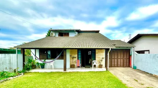 Casa com 3 Quartos à venda, 225m² no Passo de Torres, Passo de Torres
