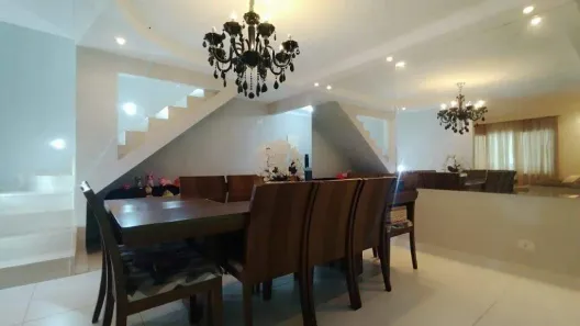 Sobrado com 4 Quartos à venda, 224m² no Campestre, Santo André