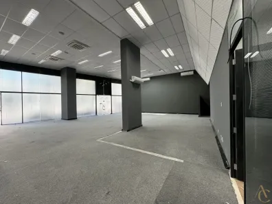 Ponto Comercial para alugar, 217m² no Estreito, Florianópolis