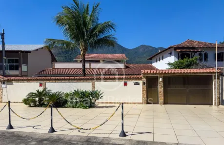 Casa de Condomínio com 4 Quartos à venda, 471m² no Anil, Rio de Janeiro