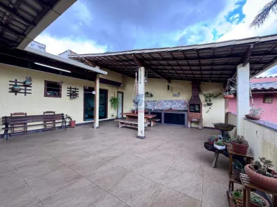 Casa com 3 Quartos à venda, 230m² no Eldorado, Contagem