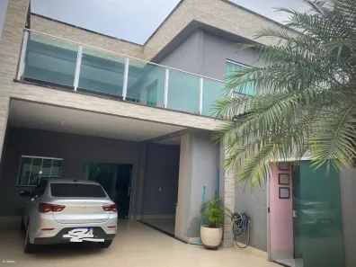 Sobrado com 4 Quartos à venda, 211m² no Carolina Parque, Goiânia
