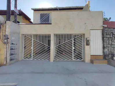 Casa com 2 Quartos para alugar, 115m² no Itaperi, Fortaleza