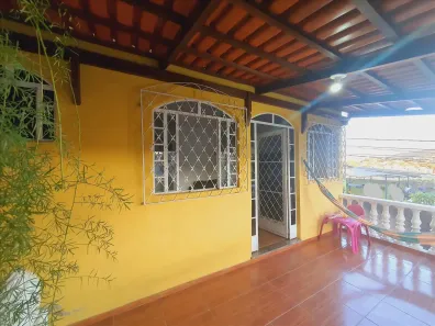 Casa com 3 Quartos à venda, 360m² no Laranjeiras, Betim