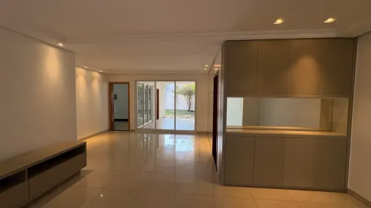 Casa de Condomínio com 3 Quartos à venda, 230m² no Loteamento Portal do Sol I, Goiânia
