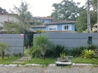 Casa de Condomínio com 5 Quartos à venda, 244m² no Sapê, Niterói
