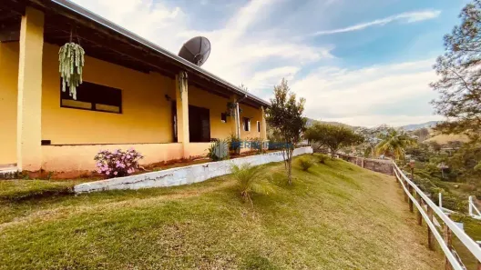 Fazenda/Sítio com 3 Quartos à venda, 190m² no Souzas, Monteiro Lobato