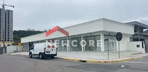Sala Comercial à venda, 40m² no Alto São Bento, Itapema
