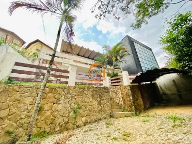 Casa com 3 Quartos à venda, 256m² no Vila Junqueira, Atibaia