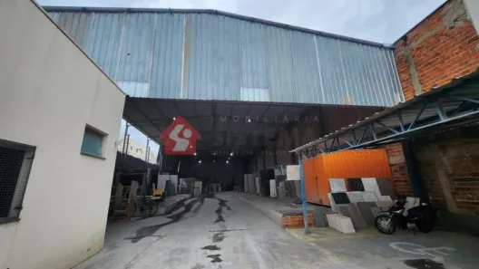 Galpão/Depósito/Armazém à venda, 595m² no Conjunto Habitacional Ana Jacinta, Presidente Prudente