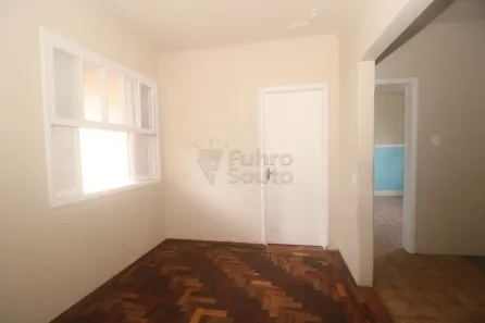 Casa com 3 Quartos para alugar, 274m² no Fragata, Pelotas
