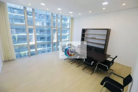 Sala Comercial à venda, 240m² no Vila Olímpia, São Paulo