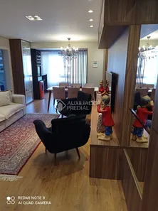 Apartamento com 2 Quartos à venda, 90m² no Vila Ipiranga, Porto Alegre