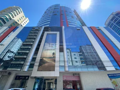 Apartamento com 4 Quartos à venda, 226m² no Meia Praia, Itapema